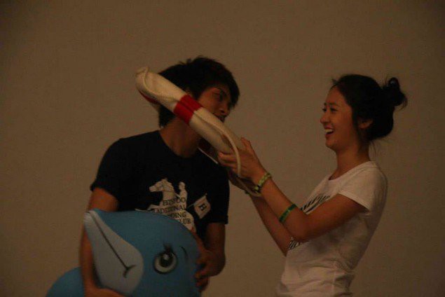 Sau tang lễ mới bắt đầu theo dõi Instagram của Jonghyun, Krystal bị netizen chỉ trích nặng nề